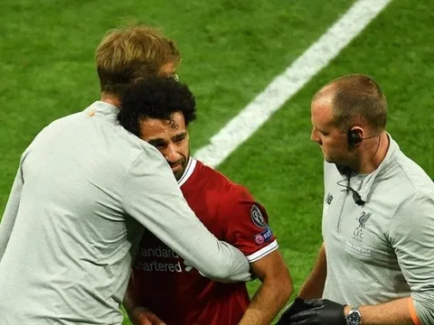 'Nếu tôi là Liverpool, tôi sẽ đá Champions League sang một bên'