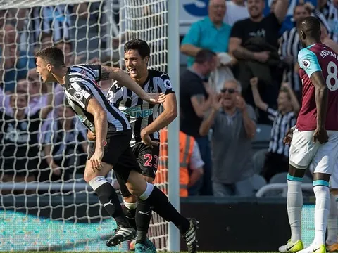 Newcastle 3-0 West Ham: Khủng hoảng không lối thoát
