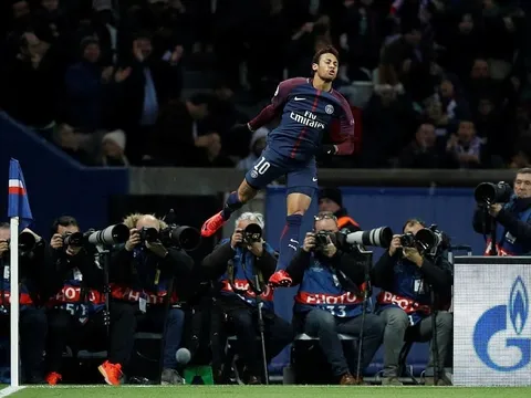 Neymar và Cavani thân mật, PSG khiến châu Âu khiếp đảm