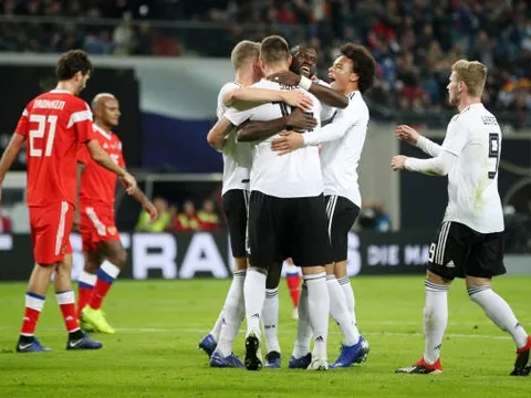 Hàng công nổi bật, 'Cỗ xe tăng Đức' đè bẹp 'Gấu Nga'