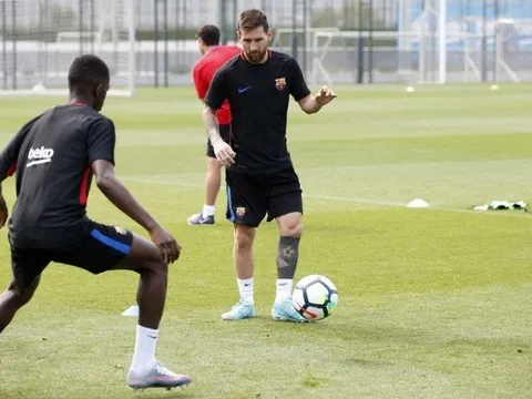 Ngày đầu tập luyện cùng Messi, Dembele vui ra mặt