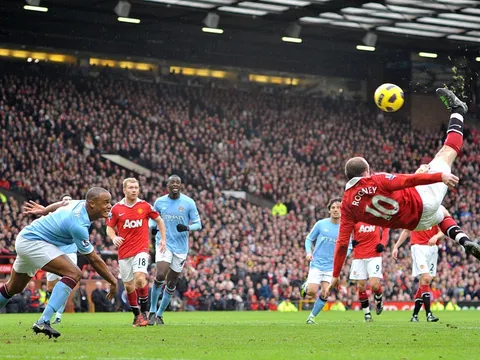 Ngày này năm xưa: Cú “xe đạp chổng ngược” để đời của Rooney