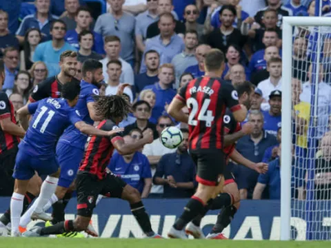Nghi vấn: Chelsea cài 'gián điệp' vào Bournemouth?