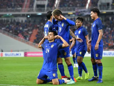 Nghịch cảnh không làm giảm nhuệ khí của tuyển Thái Lan