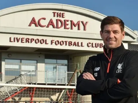 Nghiệp cầm quân khiến Gerrard ngày càng già nua