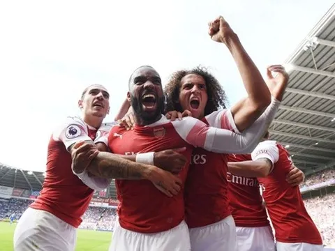 Người hâm mộ Arsenal phát sốt với màn trình diễn của "Xavi mới"