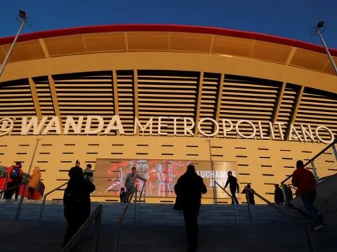 Nhân viên an ninh bị đấm mù mắt trong trận derby thành Madrid