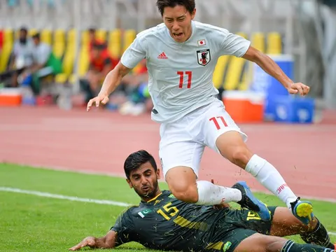 HLV Olympic Nhật Bản chỉ trích lối đá chặt chém của Pakistan