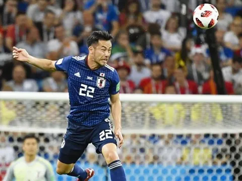 Yoshida trở về dự Asian Cup sau 90 phút tuyệt hay trước Chelsea