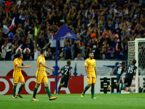 Nhật Bản 2-0 Australia: Người lên đỉnh, kẻ xuống vực sâu