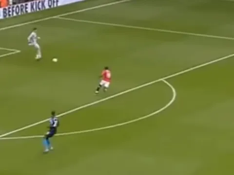 Nhìn lại thảm bại 2-8 của Arsenal trước Man Utd