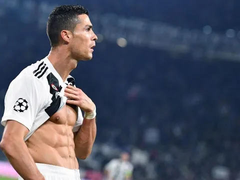 NHM Man Utd phát cuồng vì Lingard làm điều này với Ronaldo