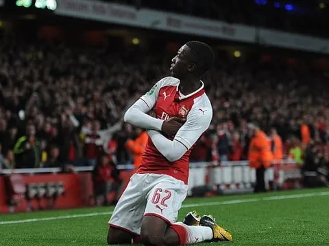 Nhờ Eddie Nketiah, HLV Wenger được dịp 'lên mặt' với Chelsea