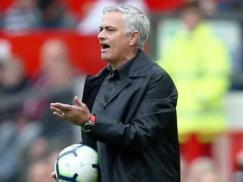 "Những áp lực sẽ hủy hoại Mourinho và Manchester United"