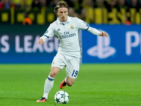 Những đường chuyền như đặt của Luka Modric