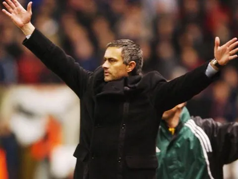 Những gì Mourinho từng nói với Sir Alex đang trở lại ám ảnh ông