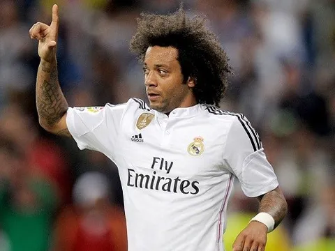 Những khoảnh khắc hài hước của Marcelo và Kaka trên sân tập