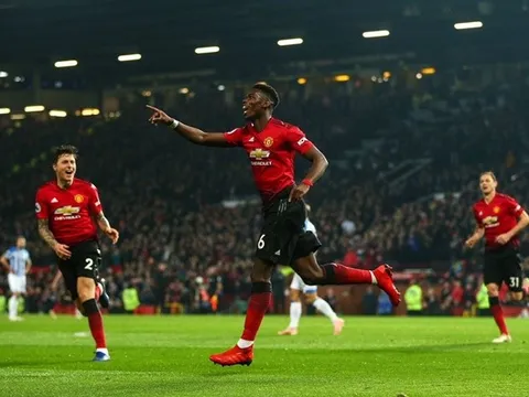 'Những kiểu tóc đáng sợ của cậu ta đã biến mất"