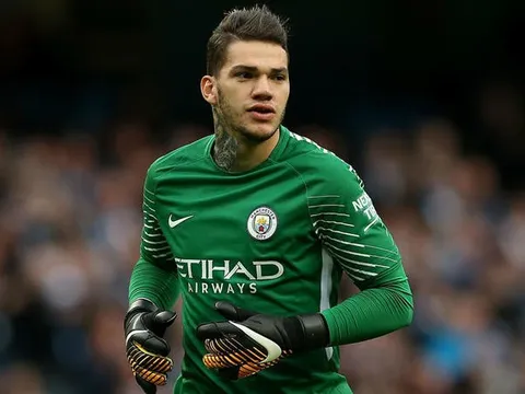 Những pha cứu thua xuất sắc của Moraes Ederson