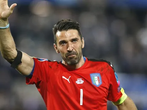 Những pha cứu thua xuất thần của Gianluigi Buffon