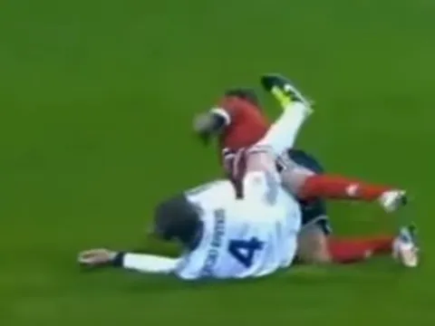 Những tình huống thiếu kiềm chế của Sergio Ramos trên sân