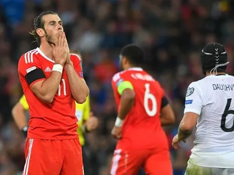 Những trận đấu khiến các "ông lớn" phải xem World Cup qua TV