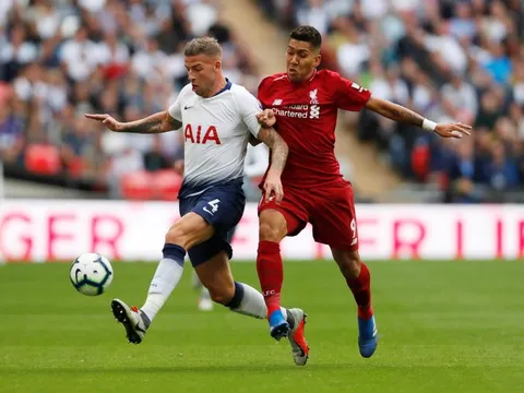 Phản đối Tottenham, Toby Alderweireld thi đấu với... áo dị?