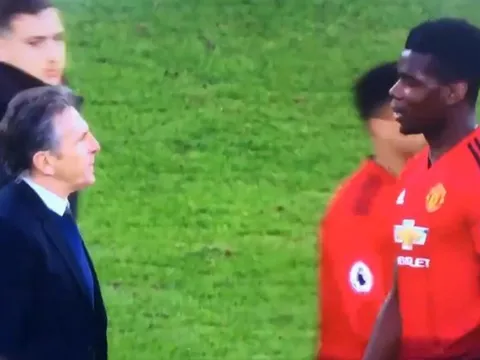 Nói chuyện với Pogba, HLV Leicester bị chửi thẳng mặt