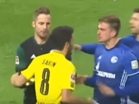 Nổi nóng, cựu sao Liverpool 'chấp' cả đội Schalke