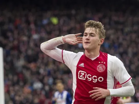 Nóng: Ajax chủ động nhả 'ngọc quý' cho Barca