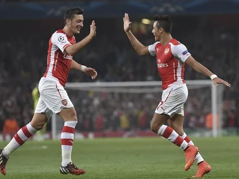 Nóng: Arsenal có thể bán Sanchez và Ozil vào tháng 1