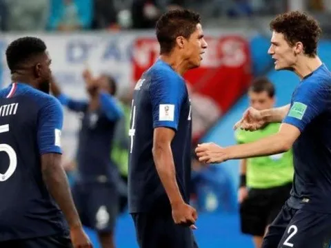 Nóng! Barca muốn ký hợp đồng với đồng đội của Umtiti trên tuyển Pháp