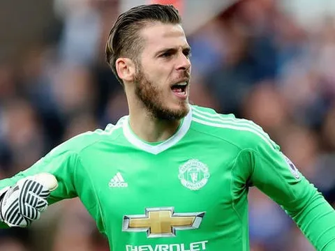 NÓNG: De Gea khiến phòng thay đồ Real dậy sóng