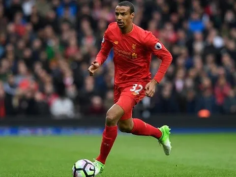 NÓNG: Joel Matip "ngồi chơi xơi nước" đến hết năm