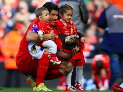 Nóng: Luis Suarez bóng gió về việc trở lại Liverpool