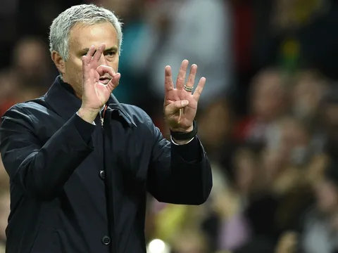 NÓNG: Mourinho chốt 4 mục tiêu cho M.U ở phiên chợ Đông