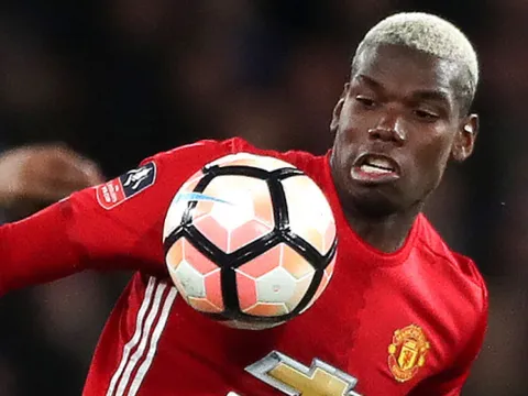NÓNG: Pogba nguy cơ lên bàn mổ, M.U lo ngay ngáy