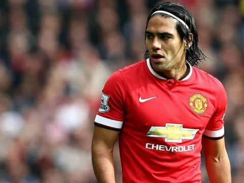 Nóng! Rò rỉ 'hợp đồng ma' giữa Falcao với Man Utd