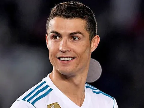 NÓNG: Ronaldo gặp vấn đề trước El Clasico