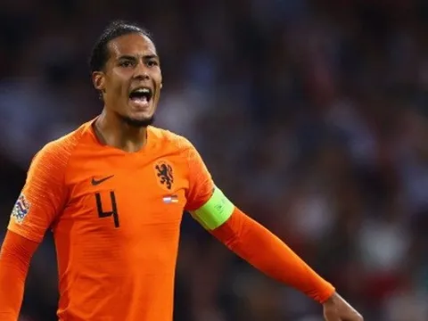 Nóng: Sau Salah, đến lượt Van Dijk bị trả về Liverpool