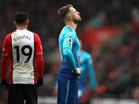 Nước sôi lửa bỏng, Arsenal sẽ không có Aaron Ramsey
