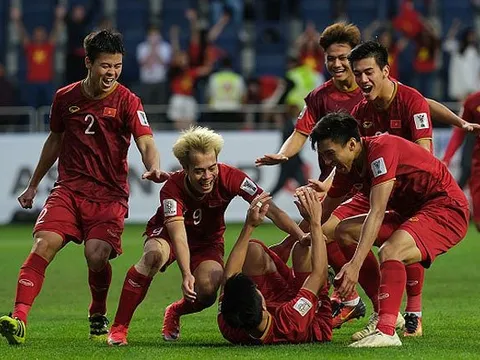 Trang chủ Asian Cup: "ĐT Việt Nam sẽ viết tiếp câu chuyện cổ tích tại UAE"