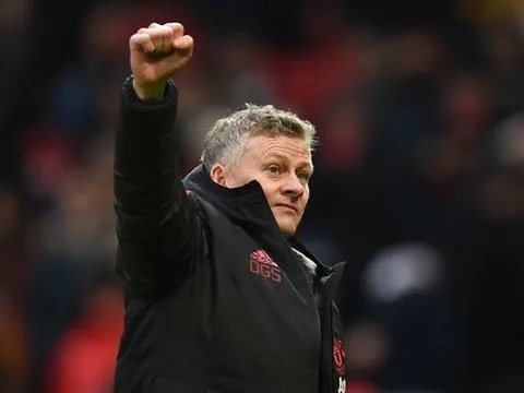 Berbatov nói lời chuẩn xác để giúp Man Utd đả bại Tottenham