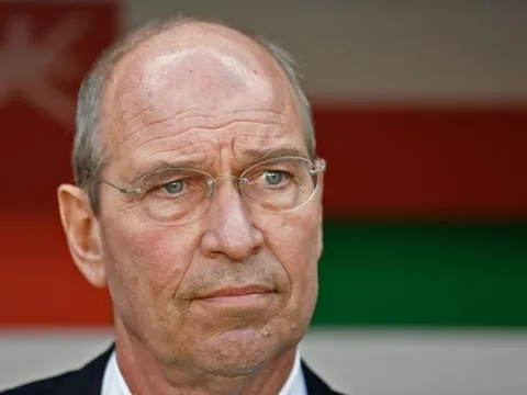 HLV Oman: 'Thứ hạng của Iran không phải vấn đề với chúng tôi'