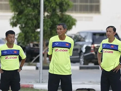 Ông Hải “lơ”: “Đấu Campuchia, HLV Mai Đức Chung hãy cứ dùng Công Phượng”