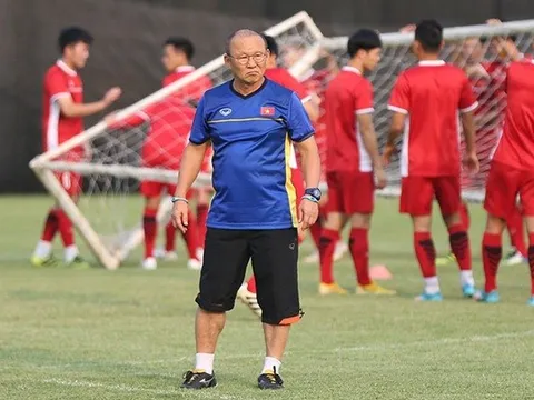 Danh sách đội tuyển Việt Nam dự AFF Cup: Thầy Park trao vé vớt cho ai?