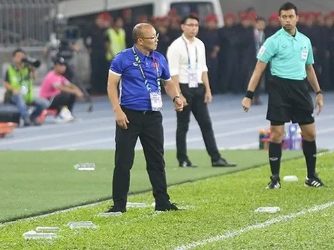 Tuyển Việt Nam để hòa Malaysia, HLV Park Hang Seo có sai lầm?