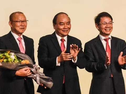 HLV Park muốn dùng 100.000 USD tiền thưởng phát triển bóng đá Việt