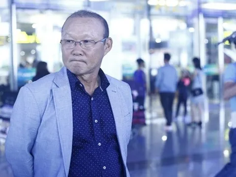 Bạn thân Công Phượng làm phiên dịch cho HLV Park Hang Seo
