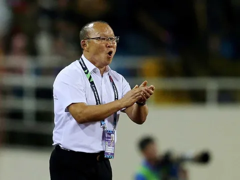 AFF Cup 2018: HLV Park Hang-seo và cuộc chiến trên "ghế nóng"